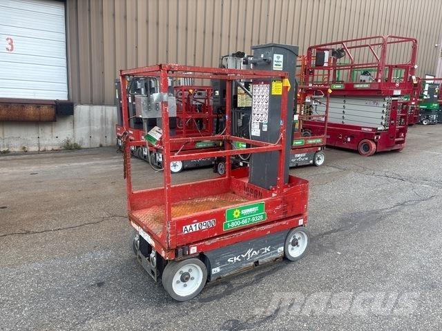 SkyJack SJ12 Vertical mast lifts