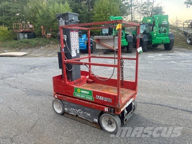 SkyJack SJ12 Vertical mast lifts