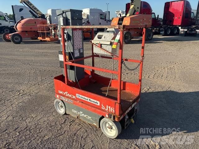 SkyJack SJ16 Vertical mast lifts