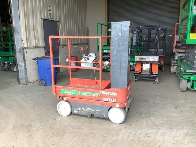 SkyJack SJ16 Vertical mast lifts