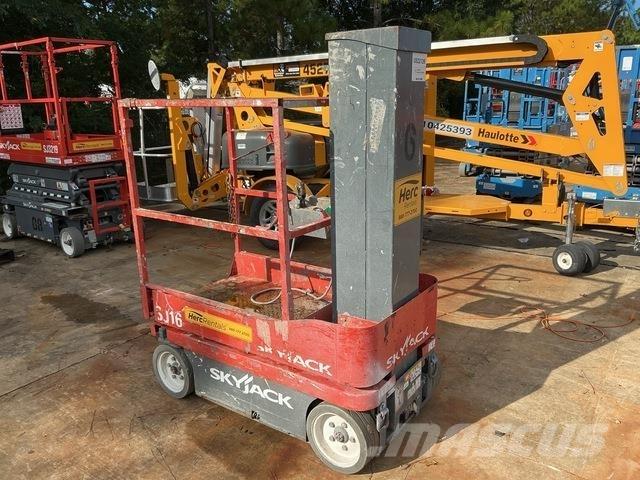 SkyJack SJ16 Vertical mast lifts
