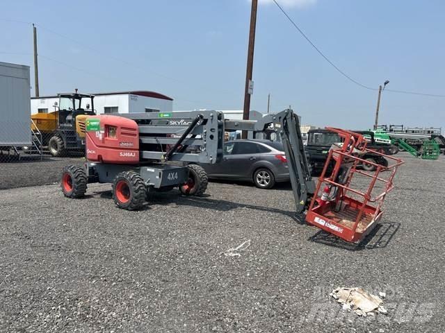 SkyJack SJ46AJ Articulated boom lifts