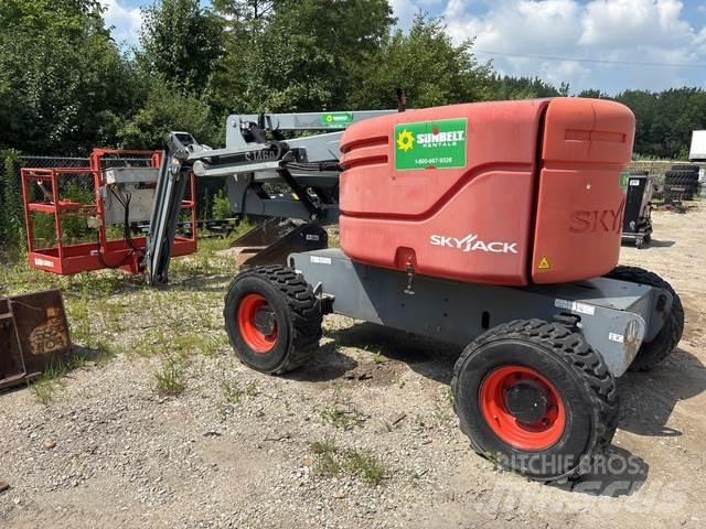SkyJack SJ46AJ Articulated boom lifts