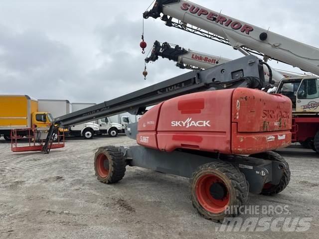 SkyJack SJ86T Construction - Others