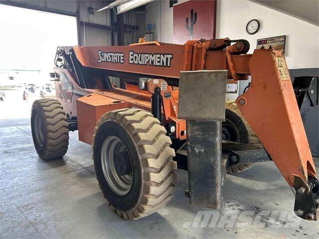 SkyTrak 10054 Telescopic handlers