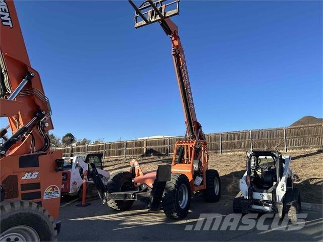 SkyTrak 10054 Telescopic handlers