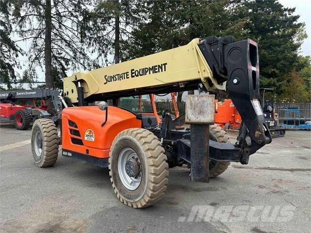 SkyTrak 10054 Telescopic handlers