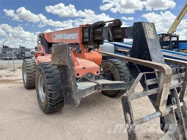 SkyTrak 10054 Telescopic handlers