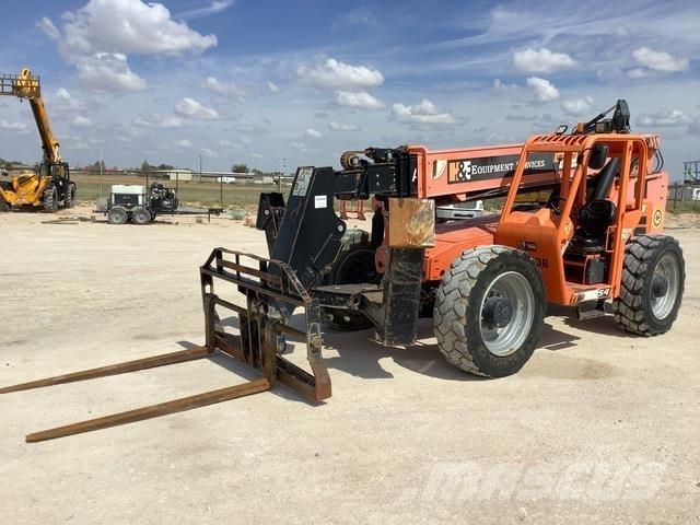 SkyTrak 10054 Telescopic handlers