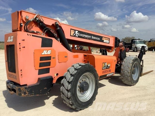 SkyTrak 10054 Telescopic handlers