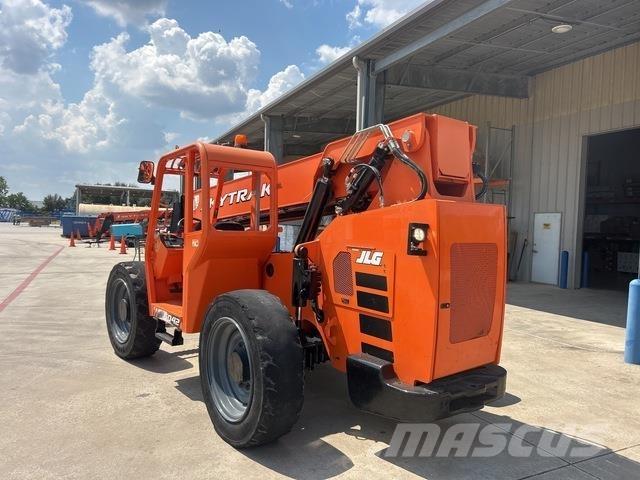 SkyTrak 6042 Telescopic handlers