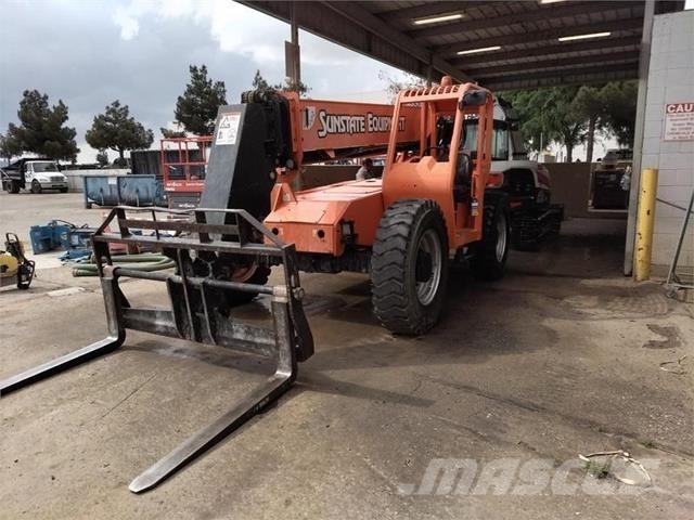 SkyTrak 6042 Telescopic handlers