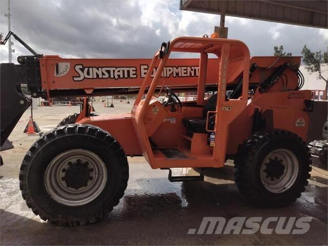 SkyTrak 6042 Telescopic handlers