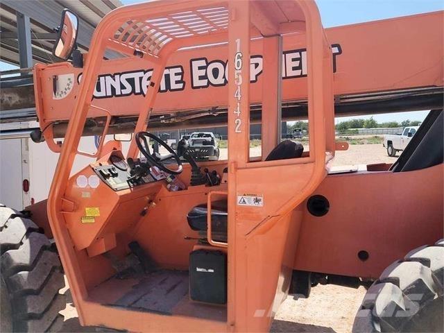SkyTrak 8042 Telescopic handlers