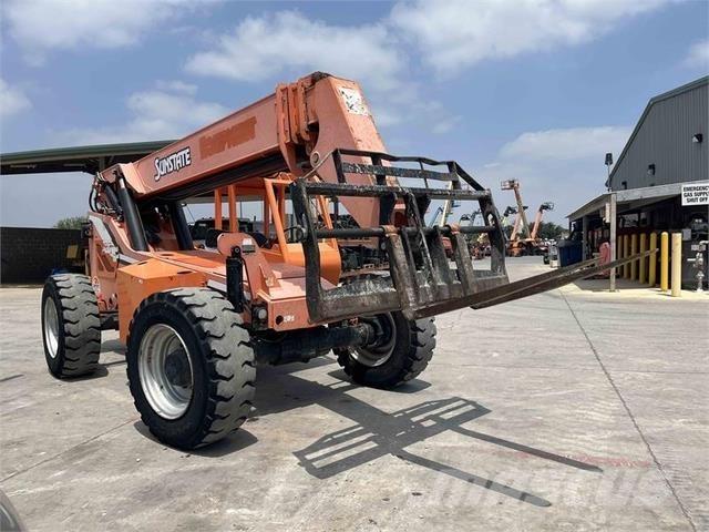 SkyTrak 8042 Telescopic handlers