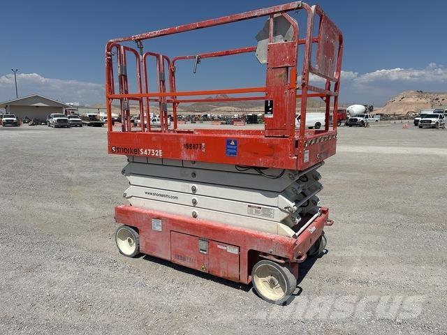 Snorkel S4732E Scissor lifts