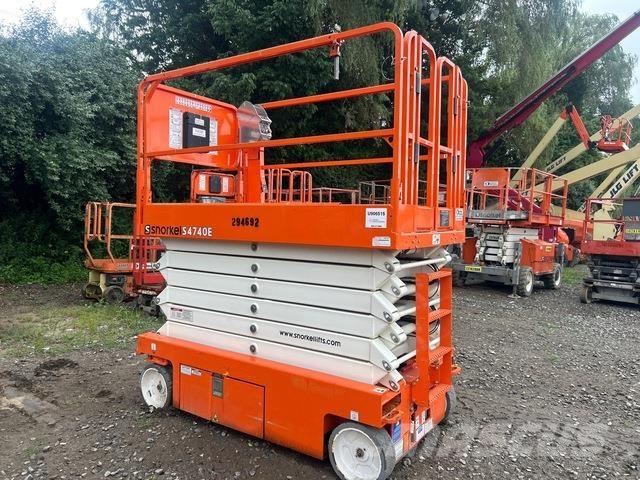 Snorkel S4740E Scissor lifts
