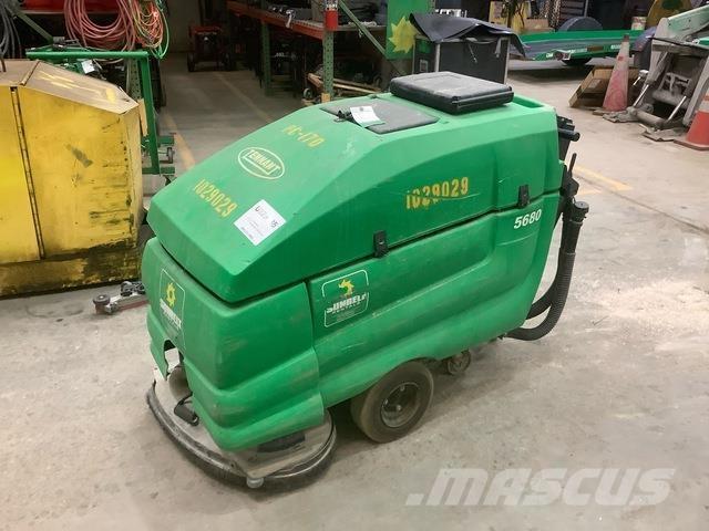 Tennant 5680 Scrubber dryers