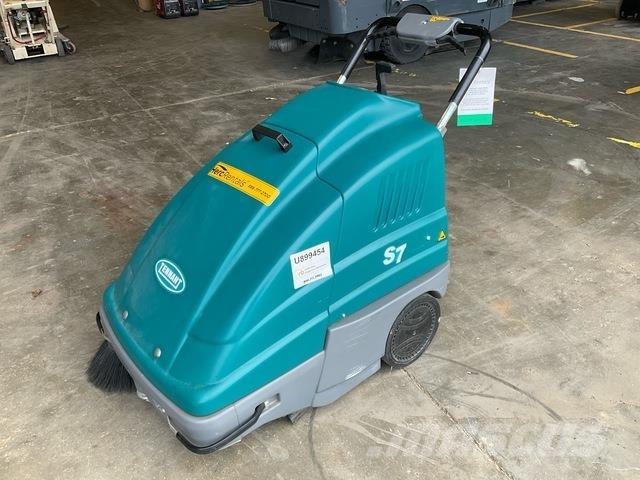Tennant S7 Indoor sweepers