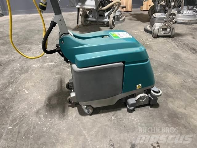 Tennant T1 Scrubber dryers