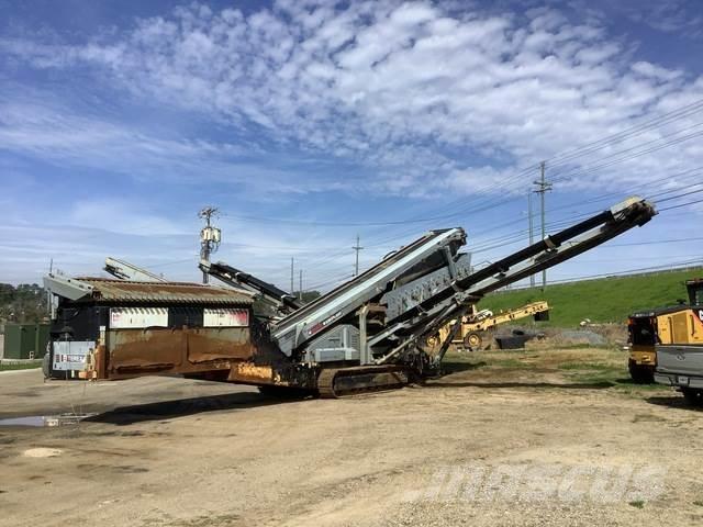 Terex M2100-3 Screeners