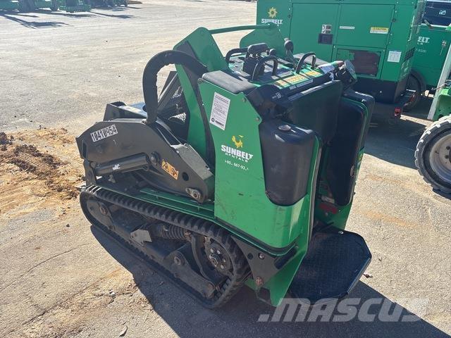 Toro 22327G Skid steer loaders