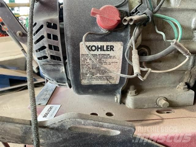 Toro 23740 Indoor sweepers
