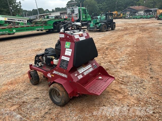 Toro 29521 Aerators and dethatchers