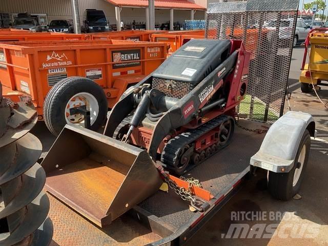 Toro TX427 Skid steer loaders