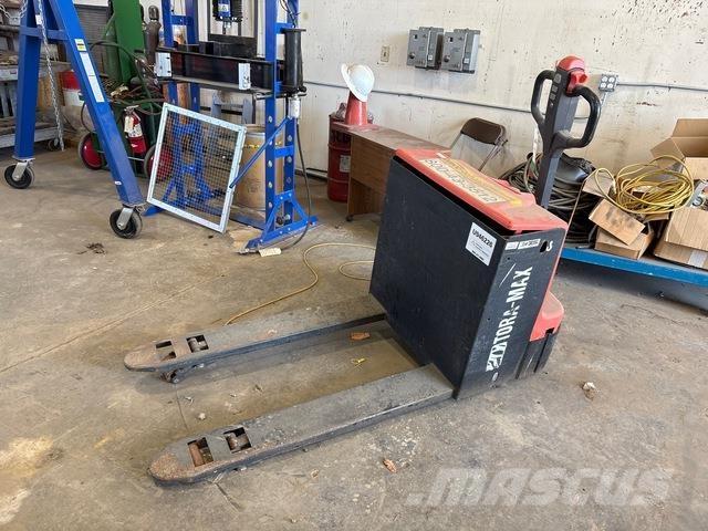 Toyota 2TWB40 Hand pallet truck