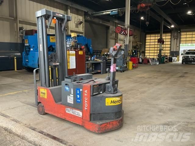 Toyota 6BWC20 Self propelled stackers