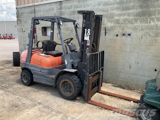 Toyota 6FGU30 Construction - Others
