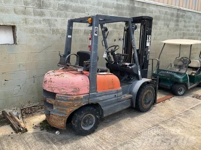 Toyota 6FGU30 Construction - Others