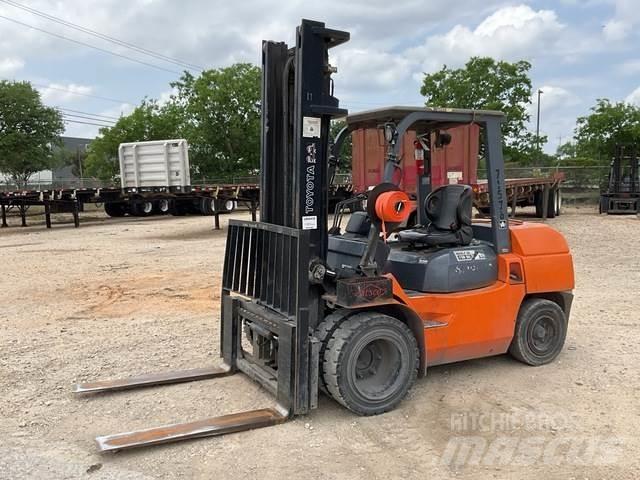 Toyota 7FDKU40 Construction - Others