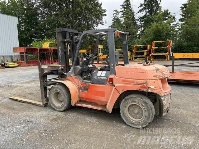 Toyota 7FDU70 Construction - Others