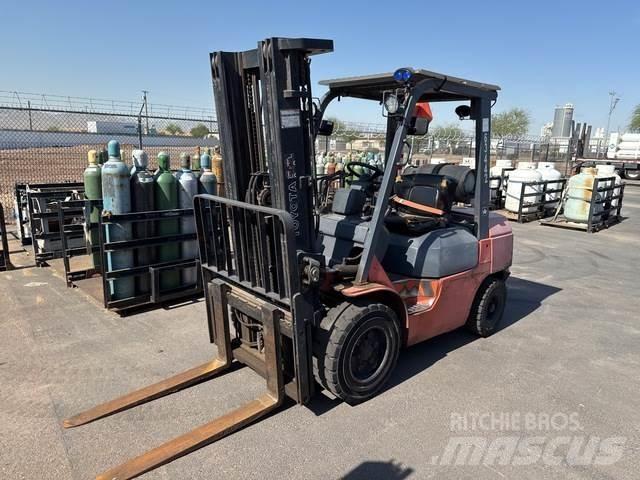 Toyota 7FGU30 Construction - Others