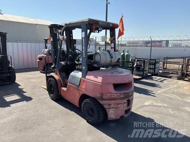 Toyota 7FGU30 Construction - Others