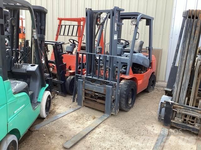 Toyota 7FGU30 Construction - Others