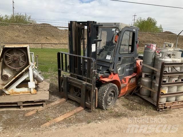 Toyota 7FGU35 Construction - Others