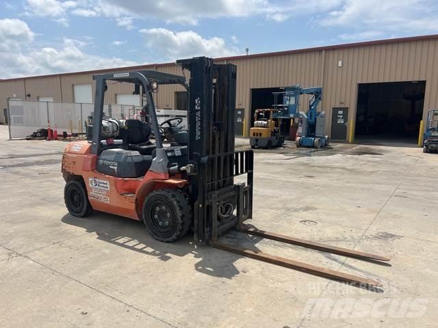 Toyota 7FGU35 Construction - Others