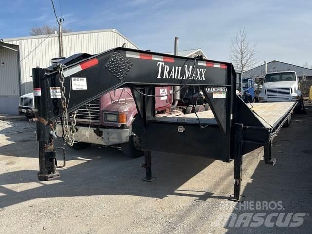 TrailMaxx  Vehicle transport trailers