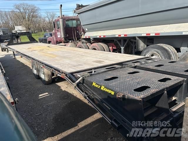 TrailMaxx  Vehicle transport trailers