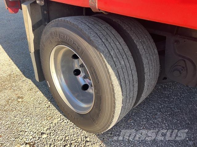 Transcraft  Curtainsider trailers