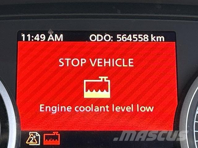 UD CD 25 360 Curtainsider trucks