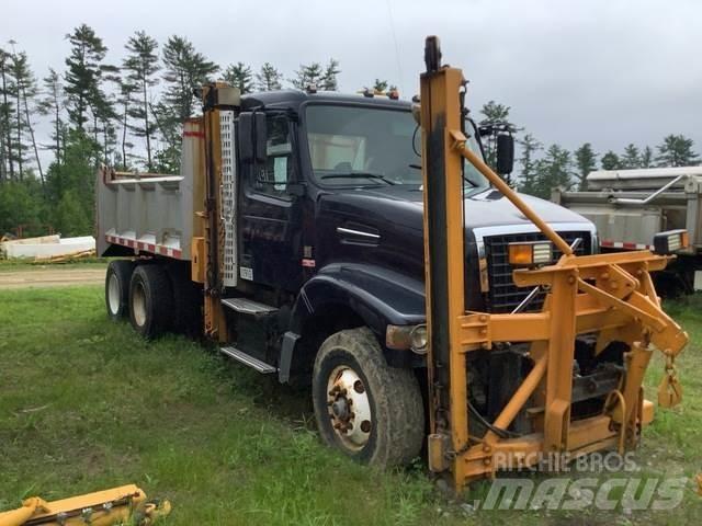 Volvo BM VHD Snow blades and plows