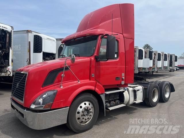 Volvo VNL Tractor Units