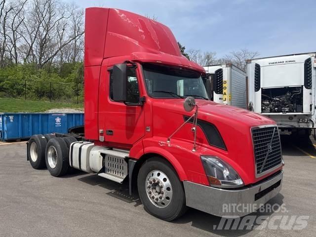 Volvo VNL Tractor Units