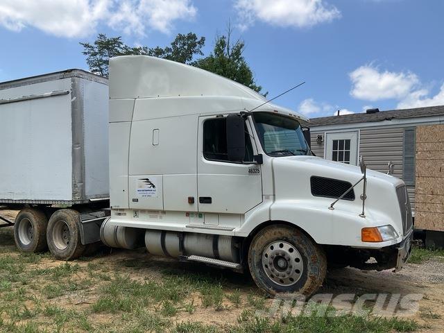 Volvo VNL Tractor Units