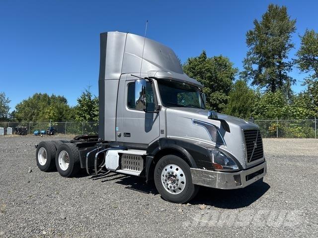 Volvo VNL Tractor Units