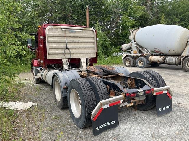 Volvo VNL Tractor Units